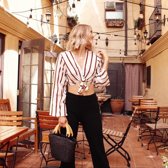 Striped loose top❤️ - Picture 2 of 4